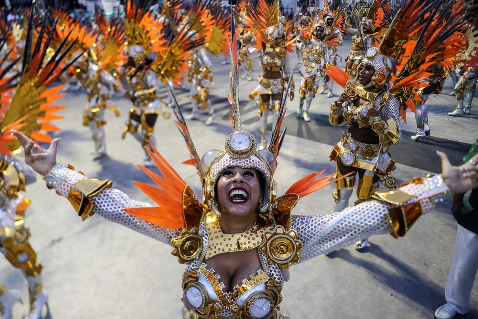 All About the Samba Dance Costumes 